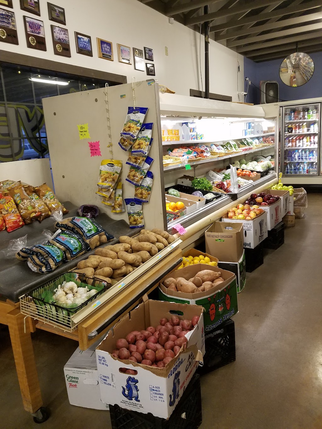 Parkers Corner Market | 1017 TX-332 Loop, Liberty Hill, TX 78642, USA | Phone: (512) 515-0770