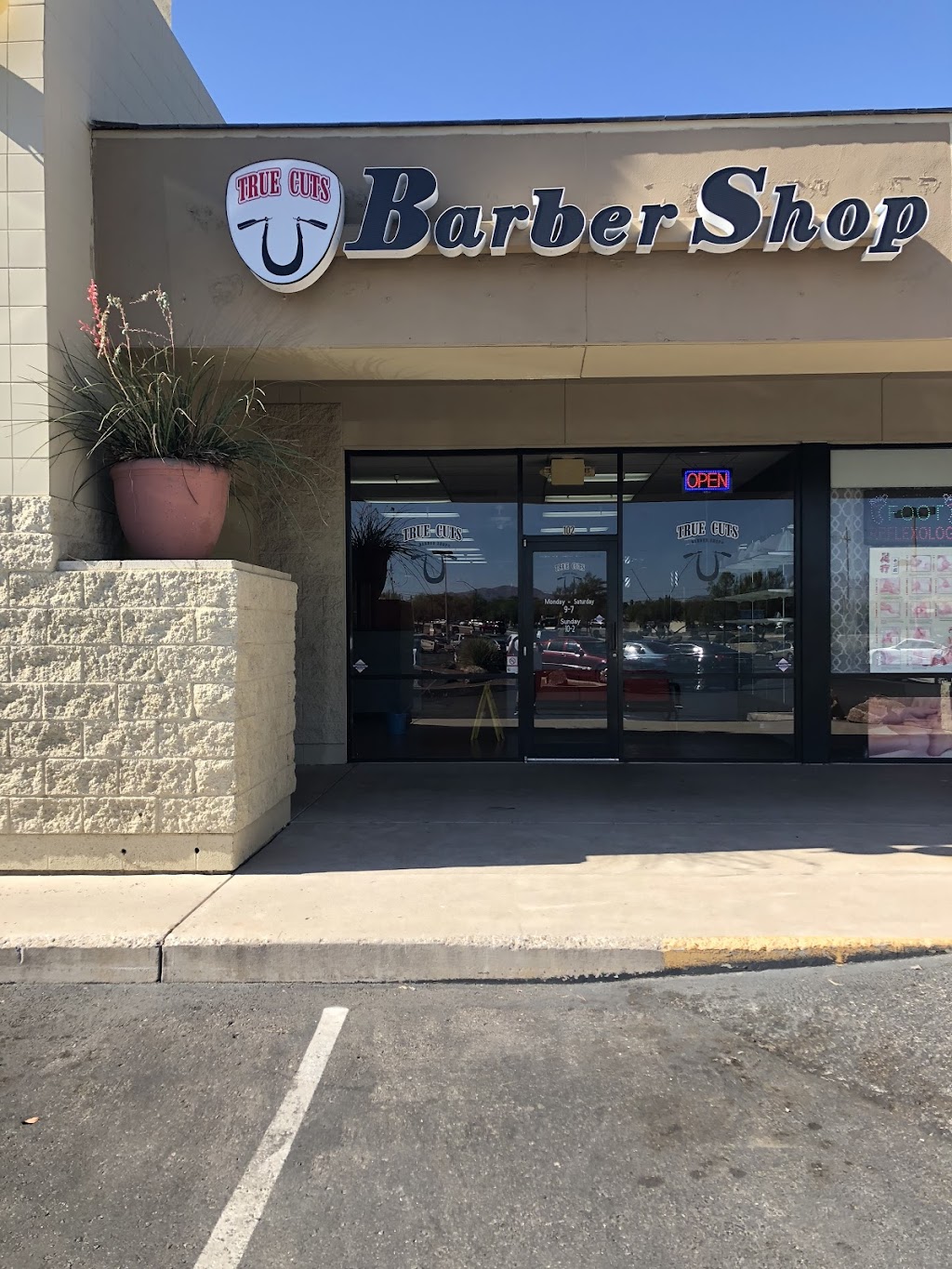 True Cuts Barber Shop | 9430 E Golf Links Rd #102, Tucson, AZ 85730, USA | Phone: (520) 274-7066