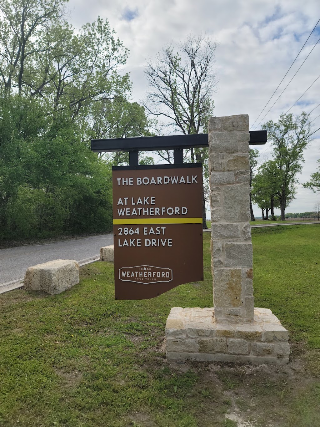 Floating Bridge Lake Weatherford | lake park, 2912 E Lake Dr, Weatherford, TX 76087, USA | Phone: (817) 598-4124