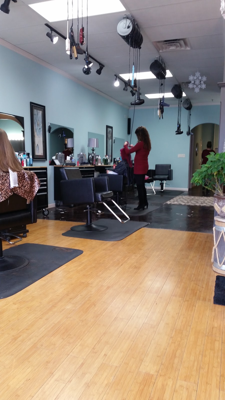 Salon 922 | 922 Gainesville Hwy, Buford, GA 30518, USA | Phone: (470) 326-5844