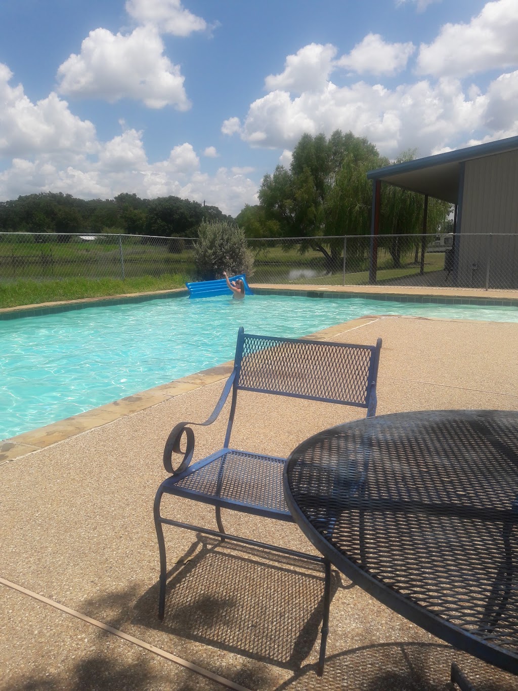 Eagle Ridge RV Park | 8325 County Rd 409, Grandview, TX 76050 | Phone: (817) 866-3332