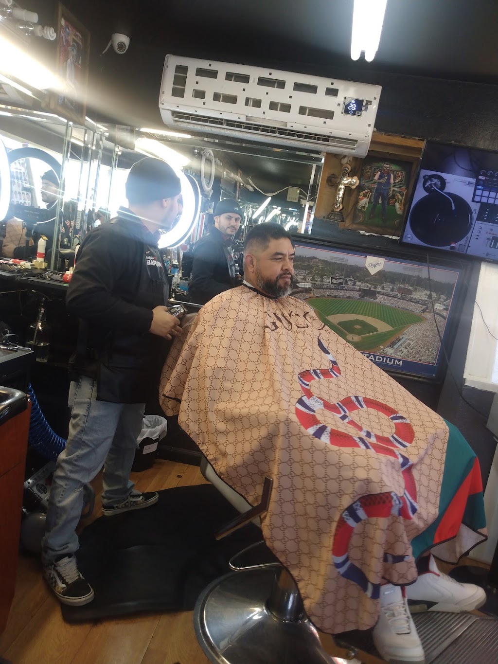 760 Barbers | 16211 Main St, Hesperia, CA 92345, USA | Phone: (442) 267-9421