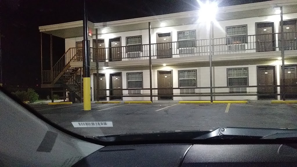 Tampico Motel | 7201 E Grand Ave, Dallas, TX 75214, USA | Phone: (214) 328-4155