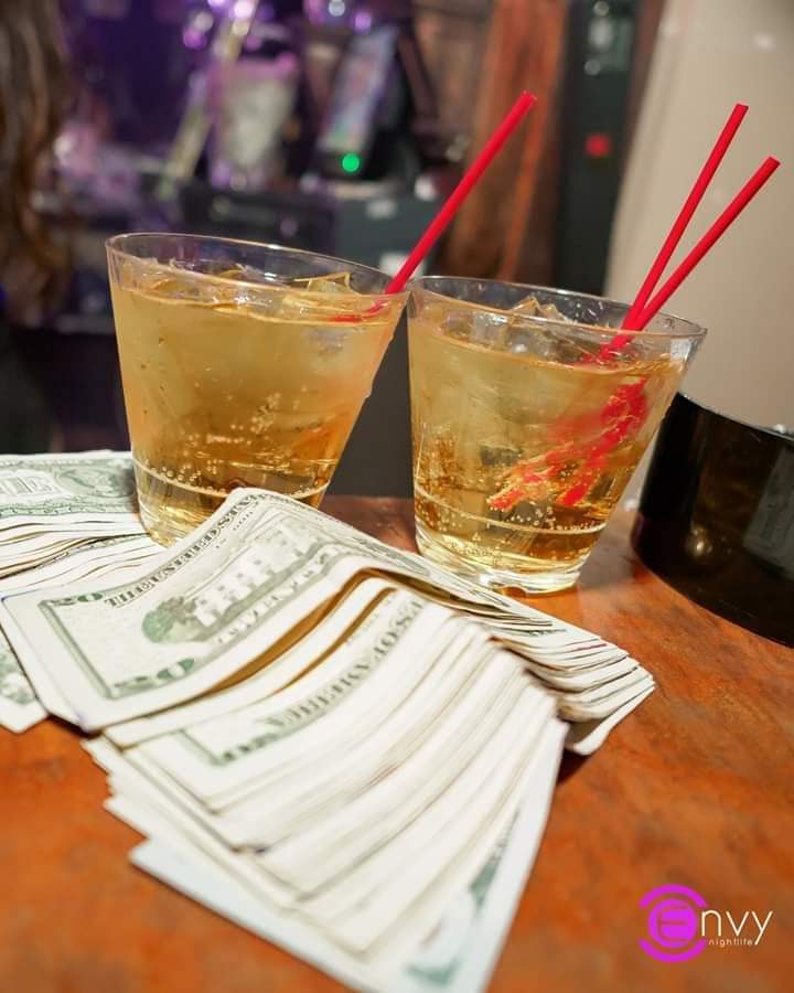 ESSEX Gentlemens Club | 4139 W Indian School Rd, Phoenix, AZ 85019, USA | Phone: (602) 278-5555