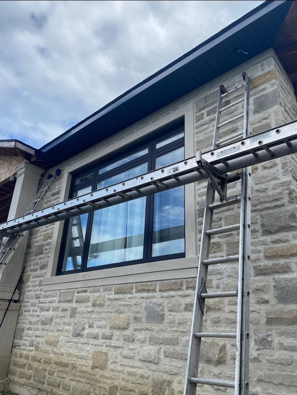 Popaj Construction - Eavestrough and Siding | 4896 Joy Rd, Maidstone, ON N0R 1K0, Canada | Phone: (519) 819-2798