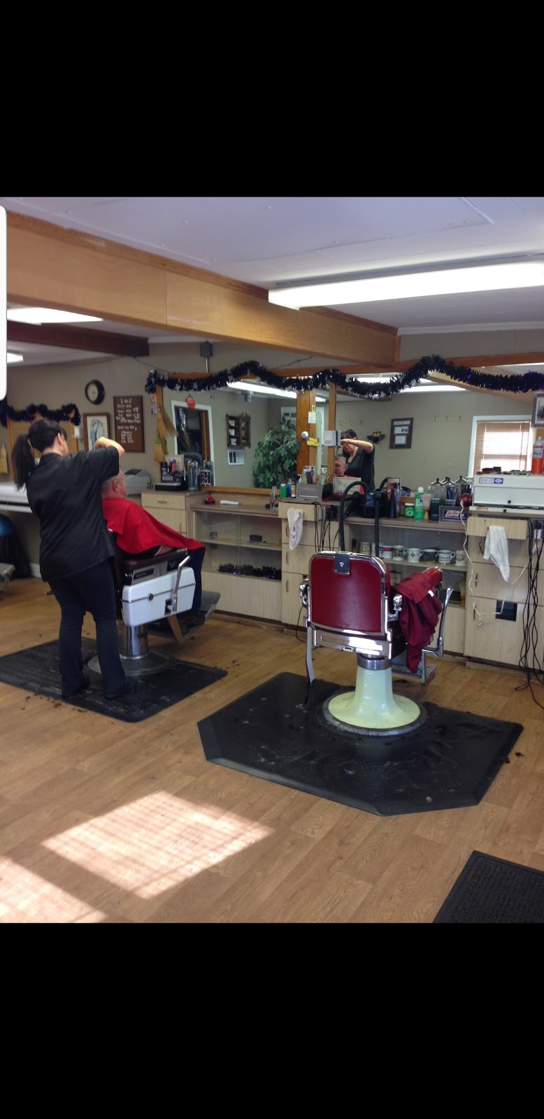 Alfredos barbershop | 166 Merrimack St A, Methuen, MA 01844, USA | Phone: (978) 975-7627