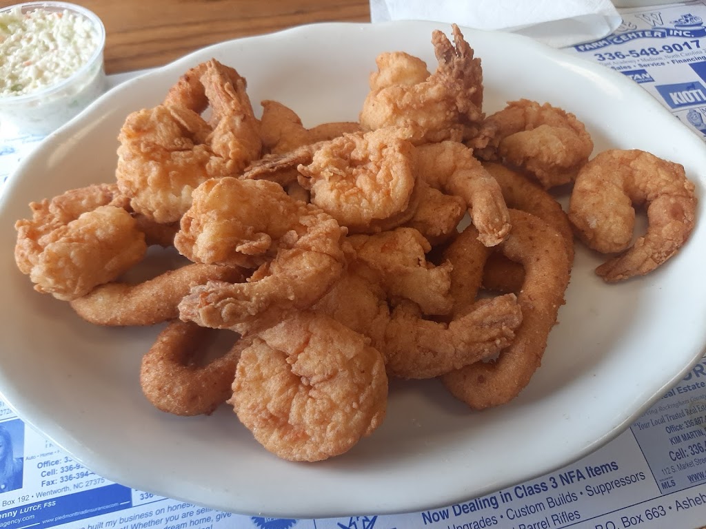 Mayflower Seafood Restaurant | 101 Midtown Arc, Madison, NC 27025, USA | Phone: (336) 427-0684