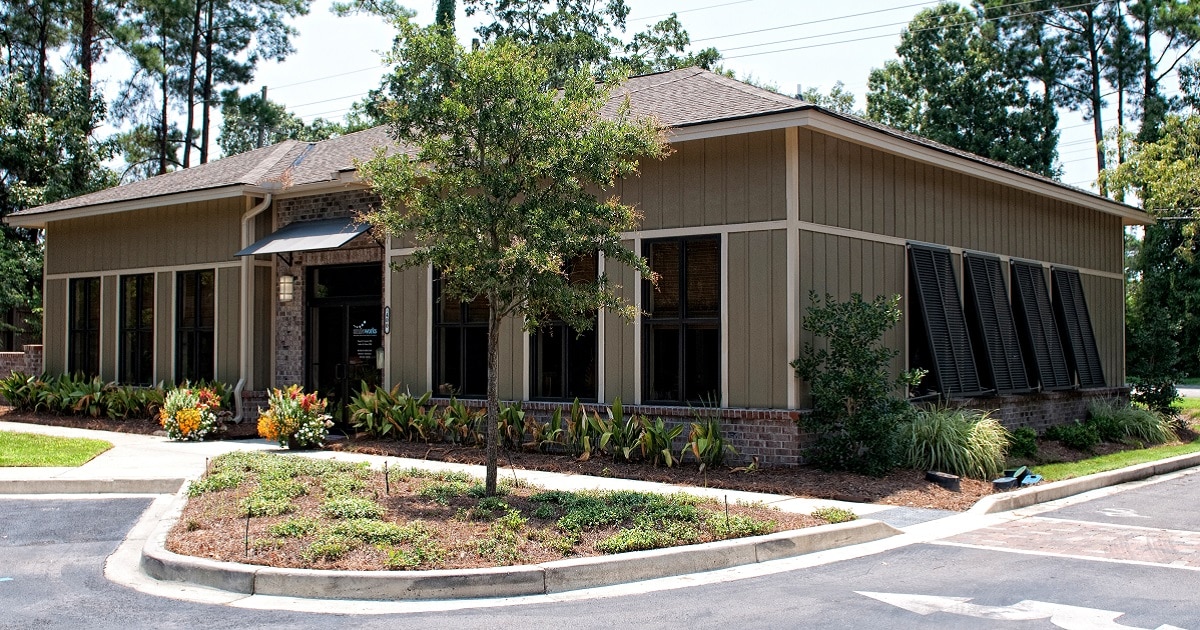 Smileworks General & Cosmetic Dentistry | 882 Whipple Rd, Mt Pleasant, SC 29464, United States | Phone: (843) 654-7300