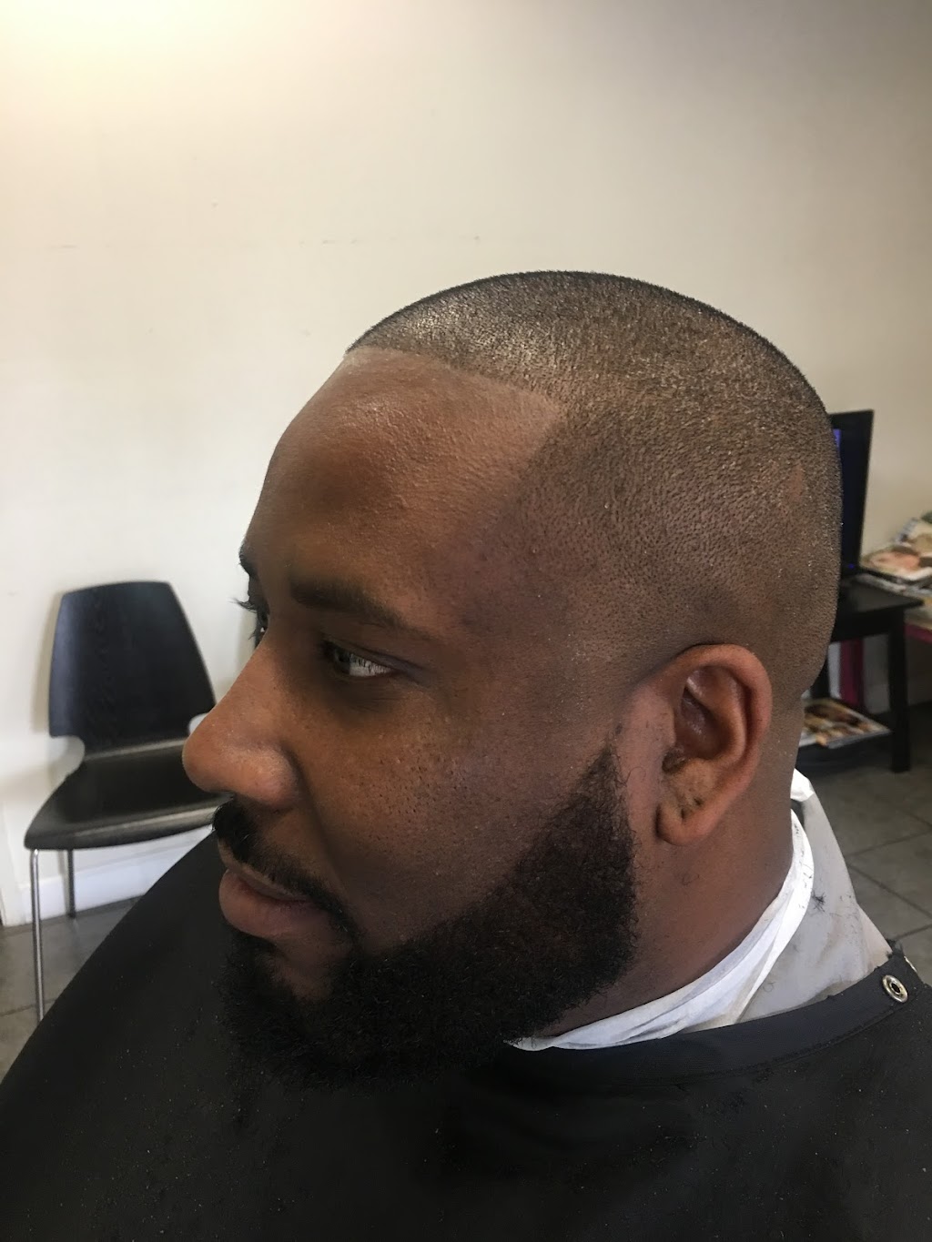 JLJR Unique Barbershop | 830 E 14th St, San Leandro, CA 94577, USA | Phone: (415) 917-0428
