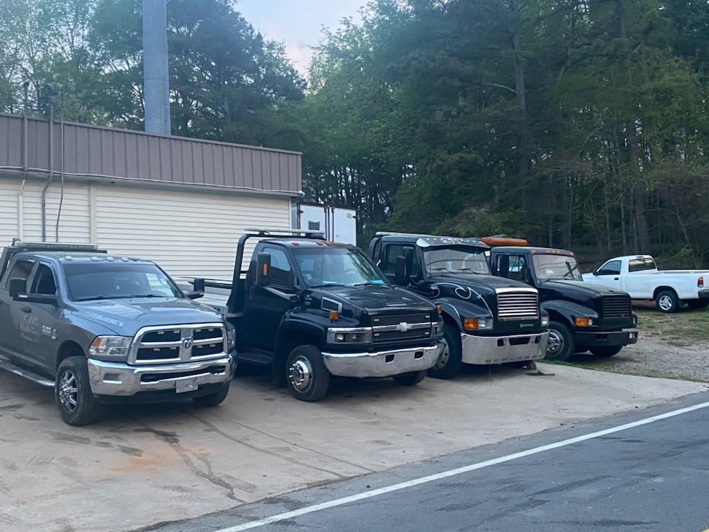 Dirty Boys Towing and Automotive | 1406 Railroad Ave, Sugar Hill, GA 30518, USA | Phone: (678) 641-3046