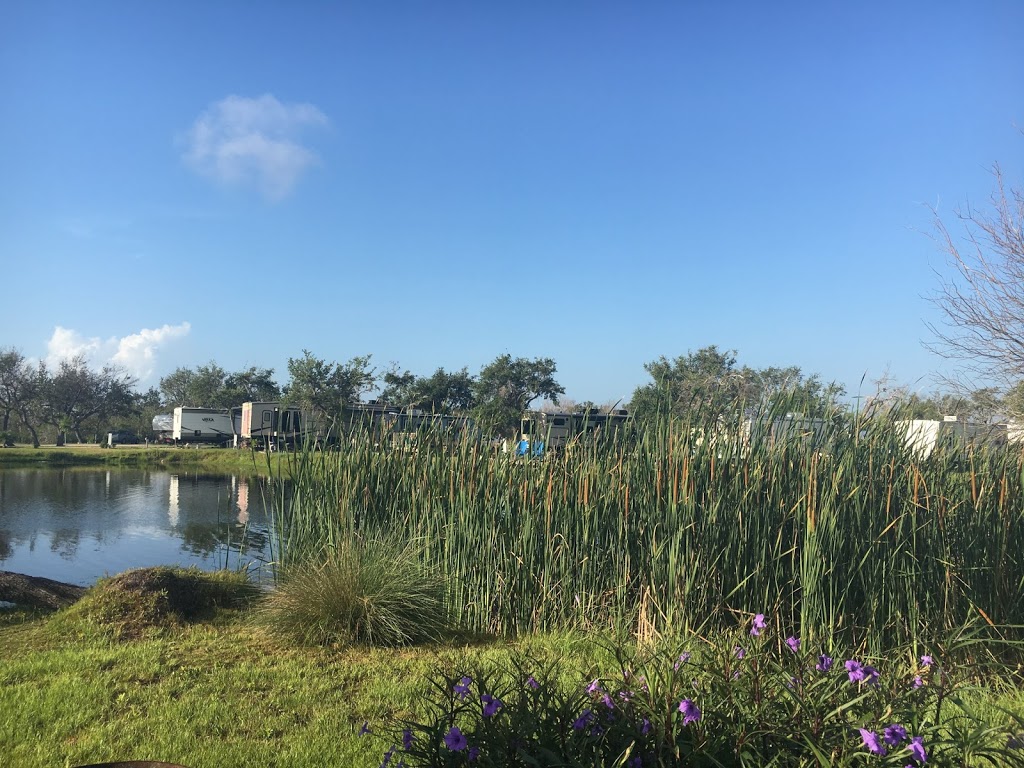 Big Fish RV Park | 450 State Highway 35 Bypass, Rockport, TX 78382, USA | Phone: (361) 727-9211