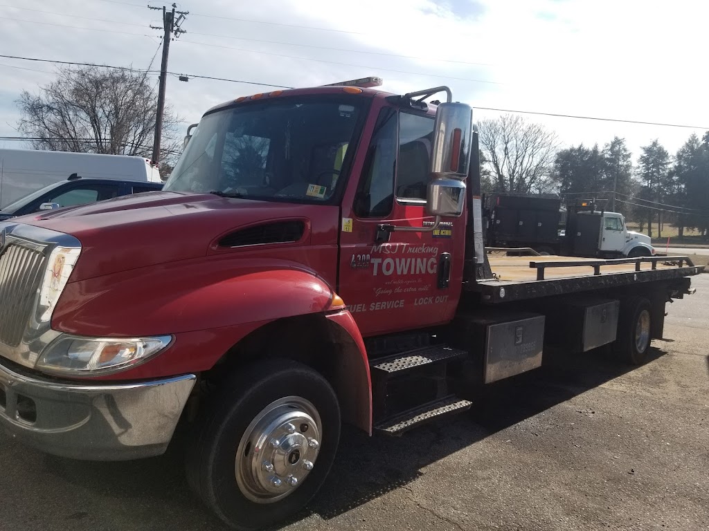 MSJ Towing | 4501 Oakleys Ln, Richmond, VA 23231, USA | Phone: (804) 986-5555