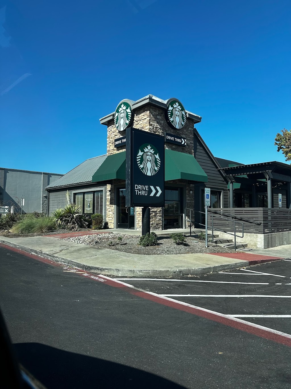 Starbucks | 1801 S Loop 288, Denton, TX 76205, USA | Phone: (940) 220-2122