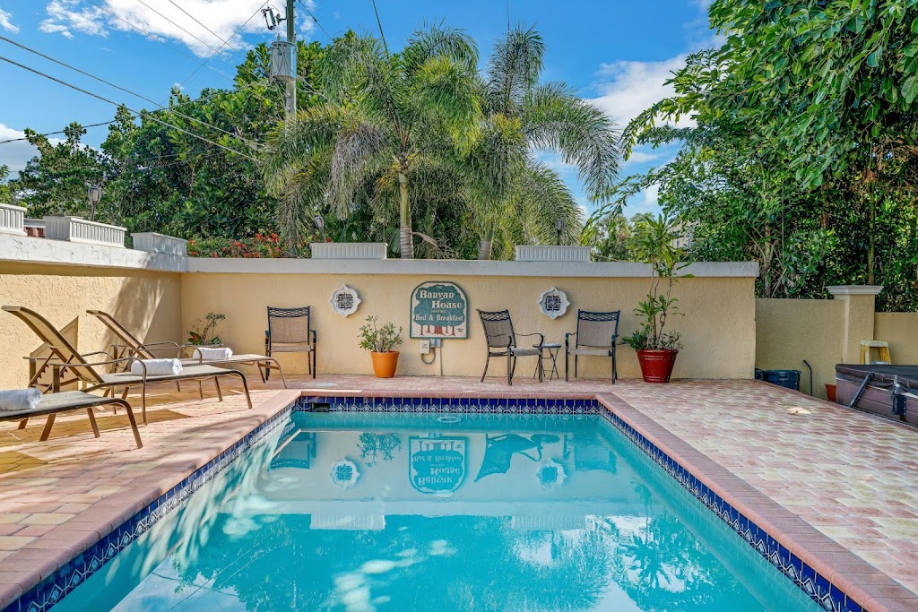 Banyan House Vacation Rentals | 519 Harbor Dr S, Venice, FL 34285, USA | Phone: (941) 484-1385