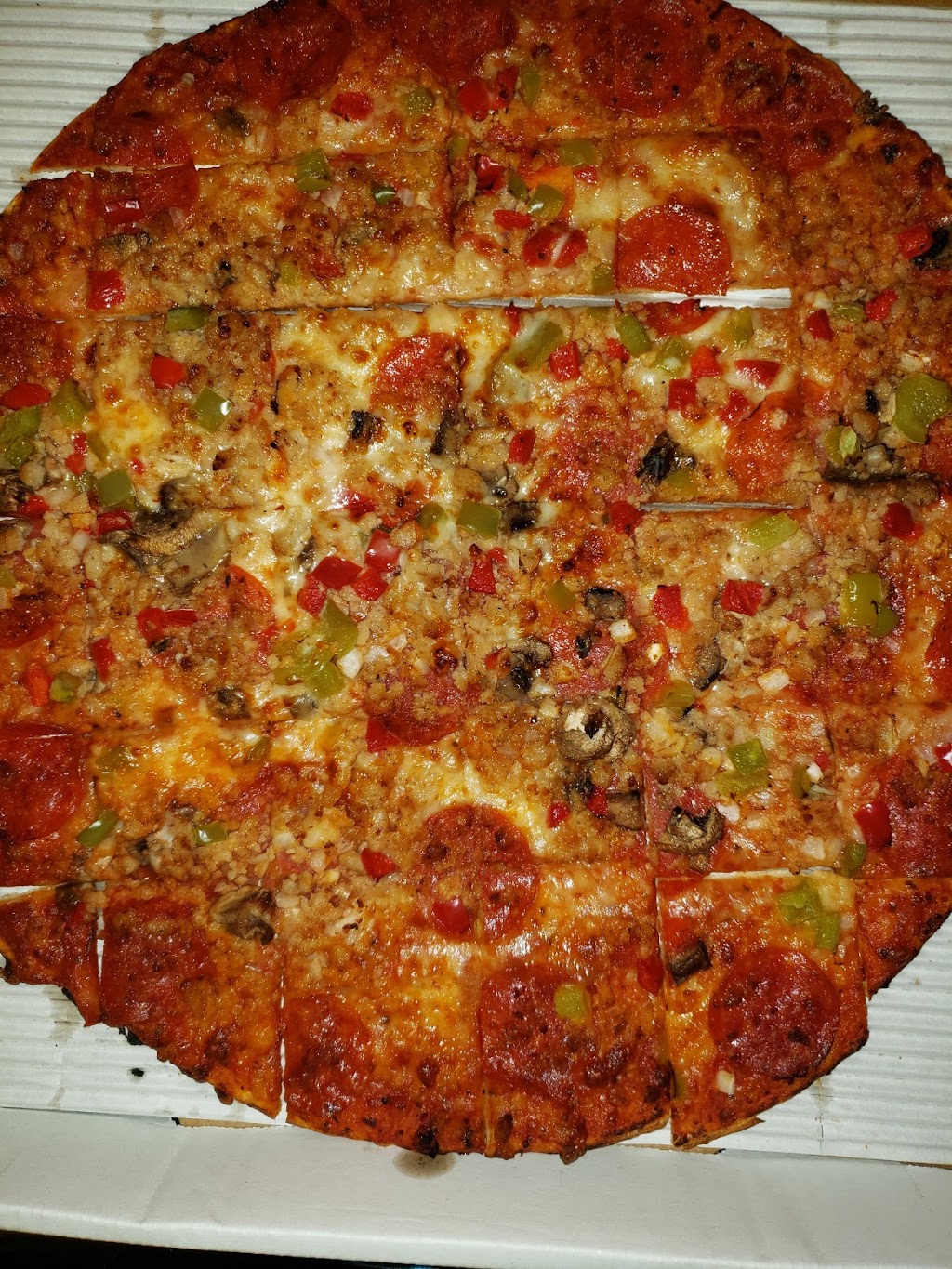 Cassanos Pizza King | 510 Central Ave, Carlisle, OH 45005, USA | Phone: (888) 294-5464