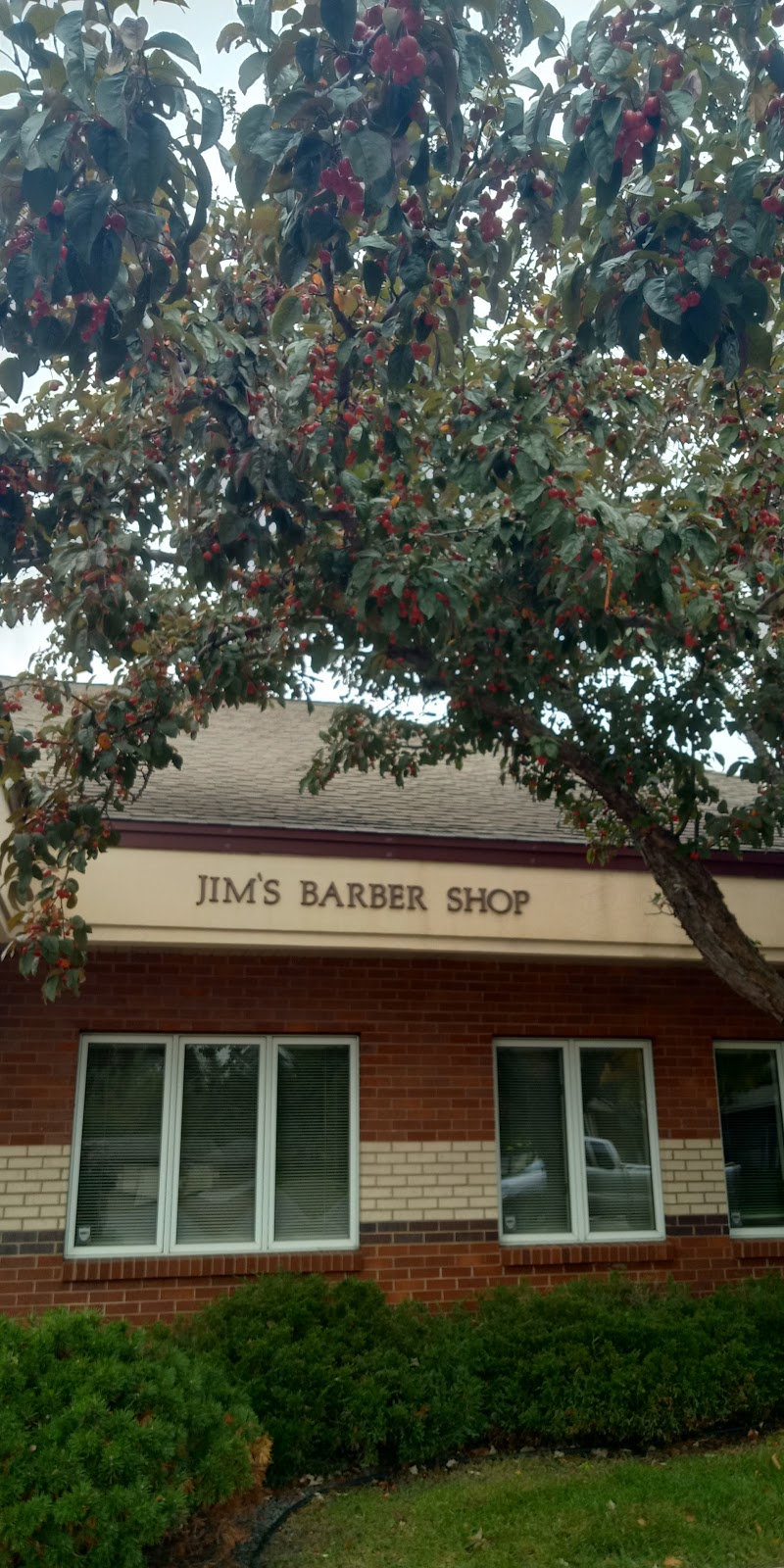 Jims Barber Shop | 949 Old Hwy 8 NW, New Brighton, MN 55112, USA | Phone: (763) 226-3335