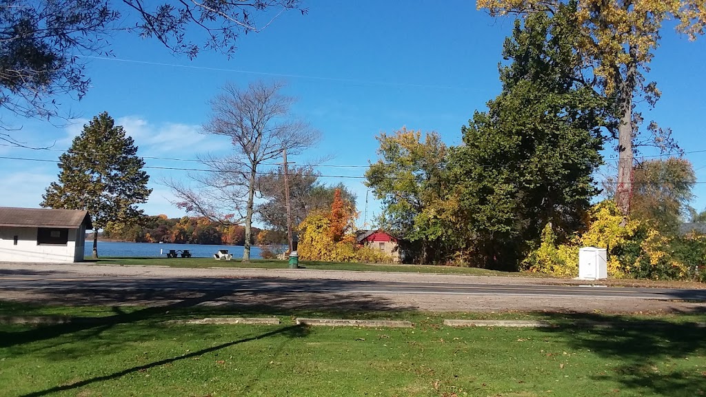 Little Wolf Lake County Park | 4925 Wolf Lake Rd, Grass Lake, MI 49240, USA | Phone: (517) 788-4320