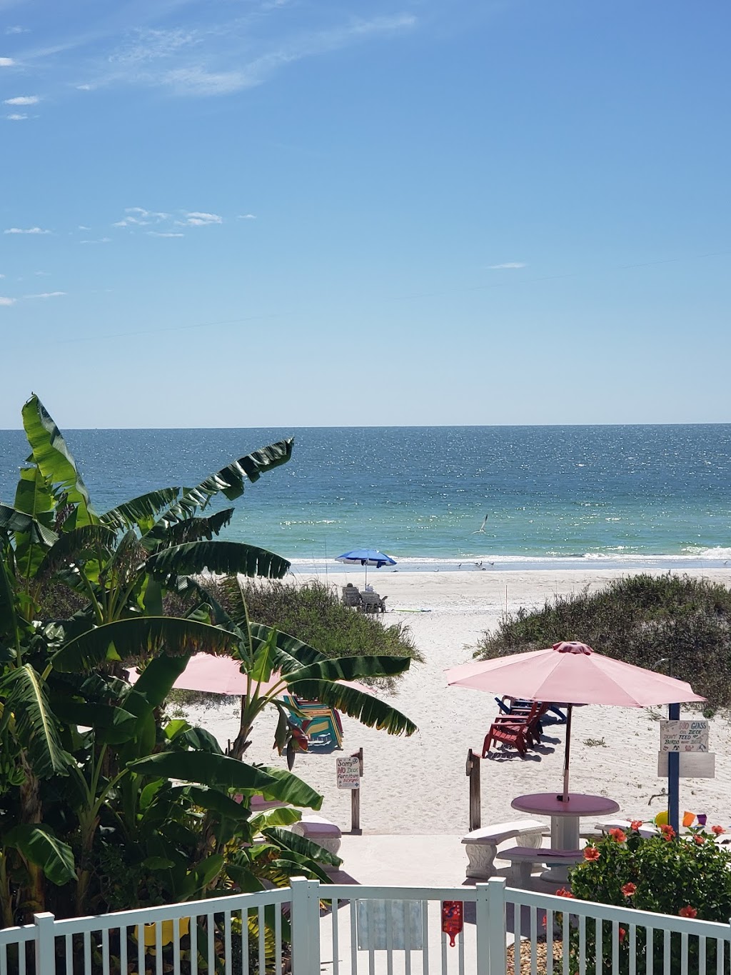 Great Heron Inn | 68 Gulf Blvd, Indian Rocks Beach, FL 33785, USA | Phone: (727) 595-2589