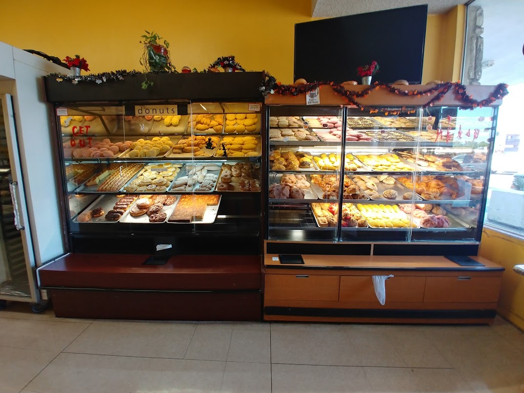 Lucys Bakery | 1043 Elkelton Blvd, Spring Valley, CA 91977, USA | Phone: (619) 465-1240