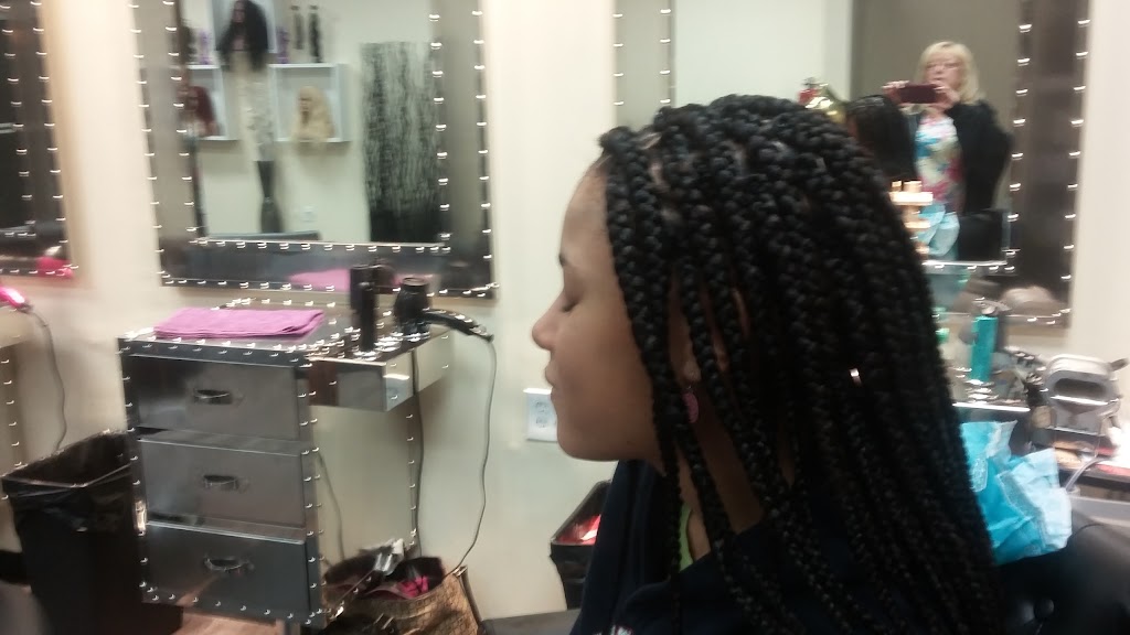 Sylvia African hair braiding | 229 Inkster Rd, Garden City, MI 48135, USA | Phone: (734) 772-2865