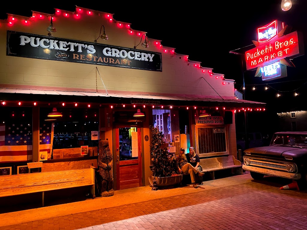 Pucketts of Leipers Fork | 4142 Old Hillsboro Rd, Franklin, TN 37064, USA | Phone: (615) 794-1308