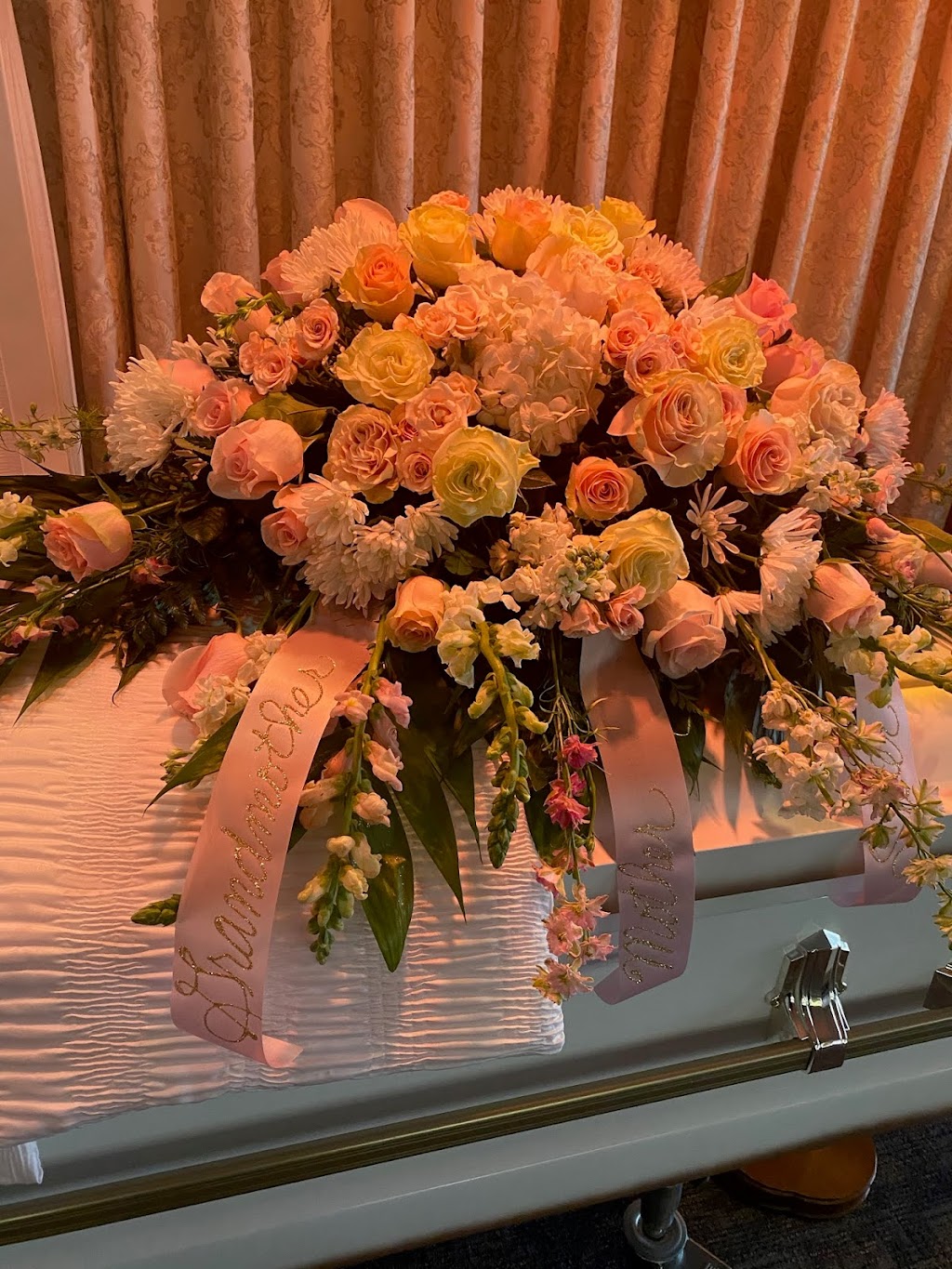 Highland Park Funeral Home and Crematory | 4101 State Ave, Kansas City, KS 66102, USA | Phone: (913) 371-0699