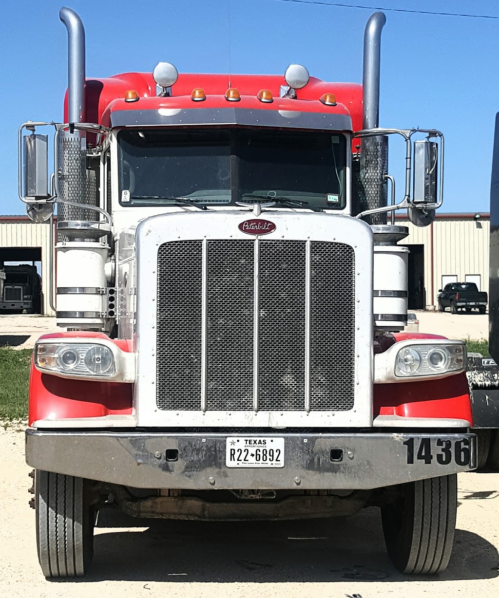 Tutle & Tutle Trucking Inc | 3672 US-67, Cleburne, TX 76033, USA | Phone: (817) 556-2131