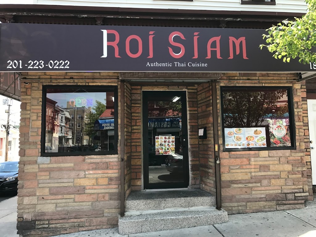 Roi Siam Restaurant | 1814 Bergenline Ave #1, Union City, NJ 07087, USA | Phone: (201) 223-0222