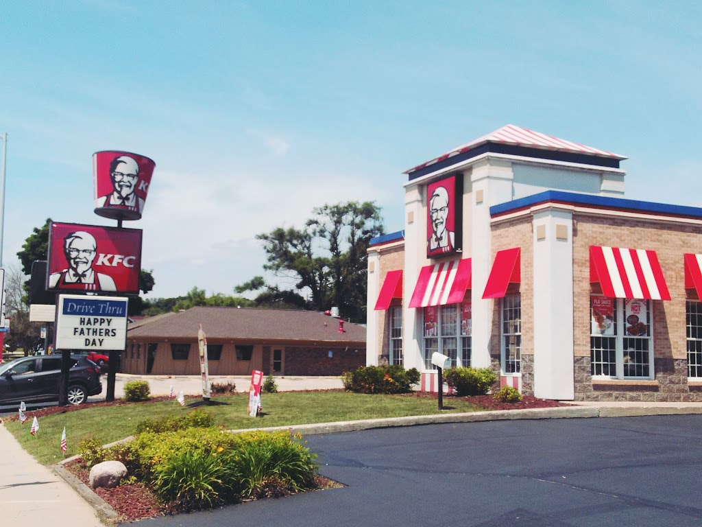 KFC | 1580 W Washington St, West Bend, WI 53095 | Phone: (262) 338-1858