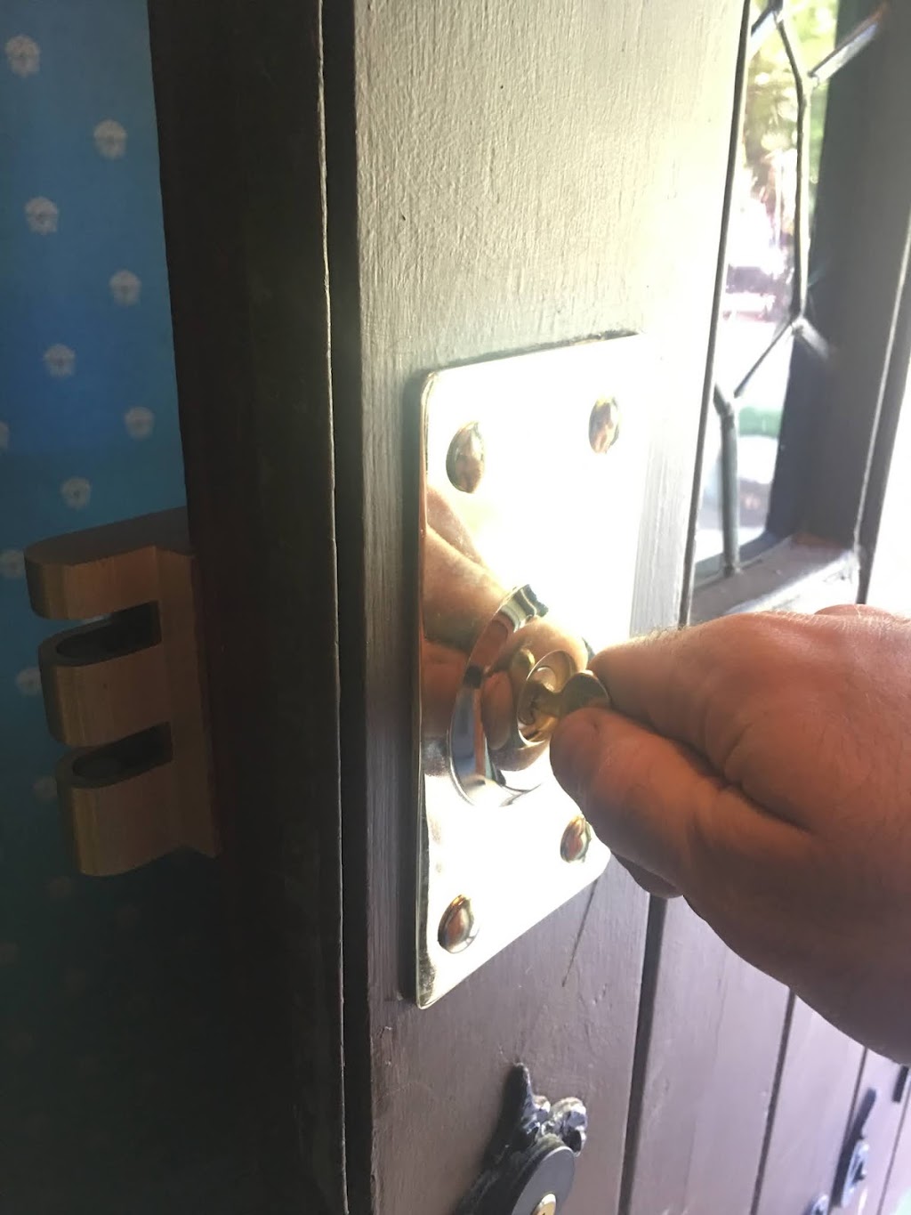 Upper West Side Locksmith | 920 Columbus Ave, New York, NY 10025, USA | Phone: (212) 470-2864