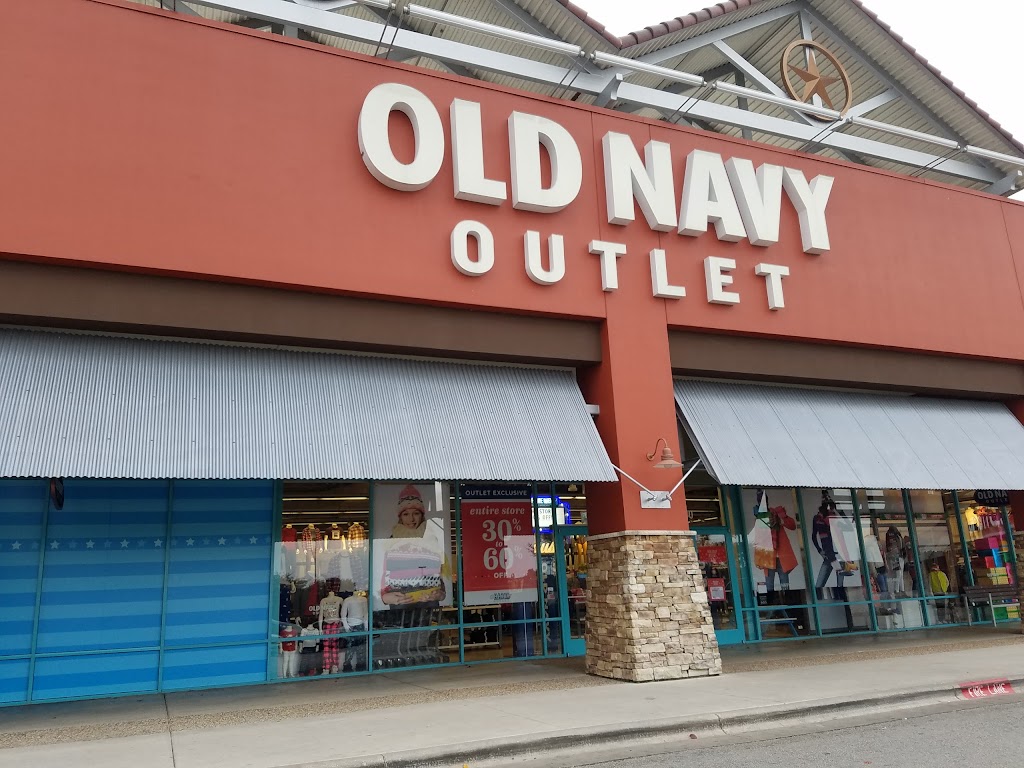 Old Navy Outlet | 4015 IH 35 S, San Marcos, TX 78666, USA | Phone: (737) 213-1033