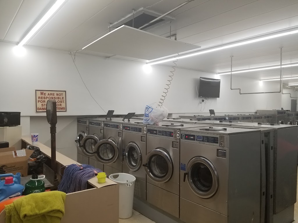 Woodmar Laundromat & drop off service | 6930 Indianapolis Blvd, Hammond, IN 46324, USA | Phone: (219) 844-9620