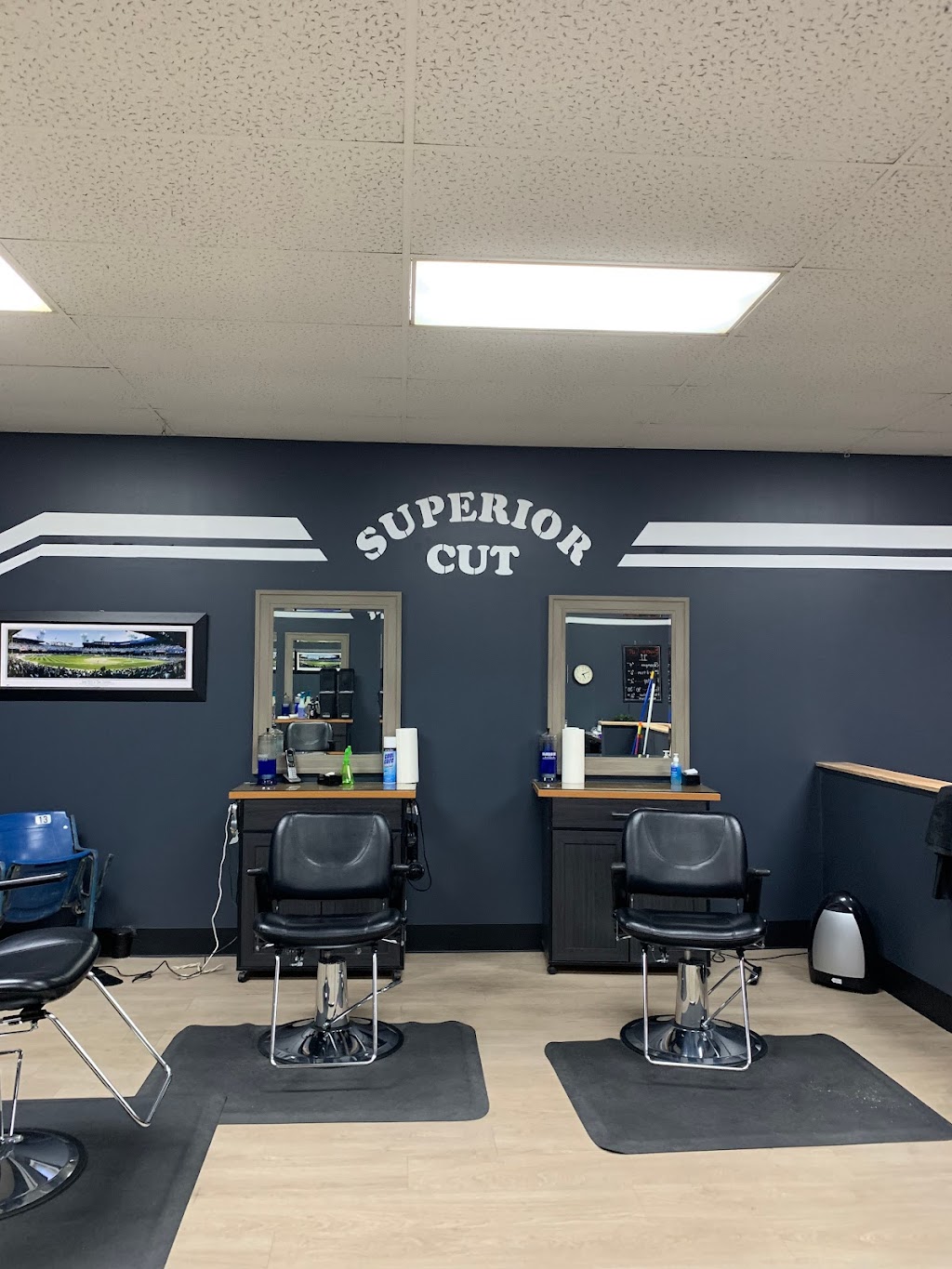 Superior Cut | 3395 Fort St, Wyandotte, MI 48192, USA | Phone: (734) 283-5110