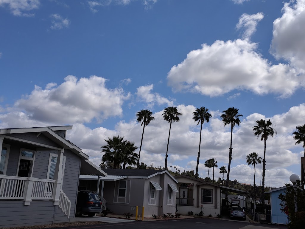 Poinsettia Senior & Family Mobilehome Parks | 13648 Edgemoor St, Poway, CA 92064 | Phone: (858) 748-4570