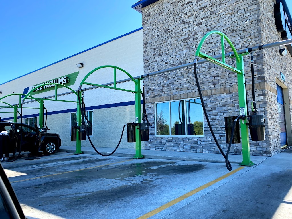 Zoom Express Car Wash | 8581 Darrow Rd, Twinsburg, OH 44087, USA | Phone: (330) 998-6096