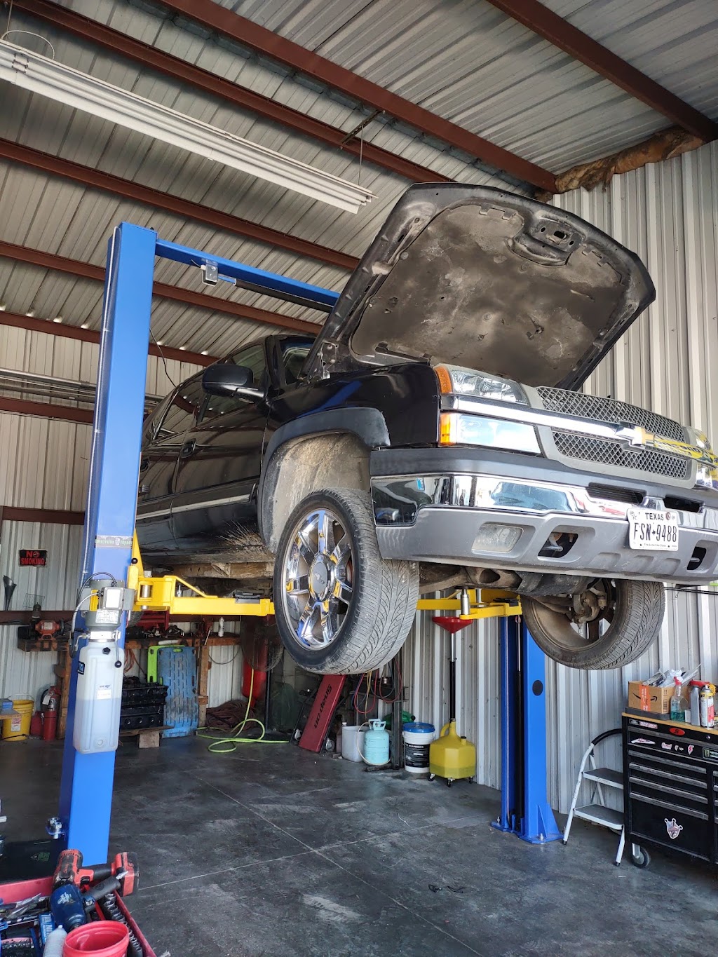 Fuentes auto repair | 5354 Jefferson Suit 106, Dallas, TX 75211, USA | Phone: (214) 281-0075