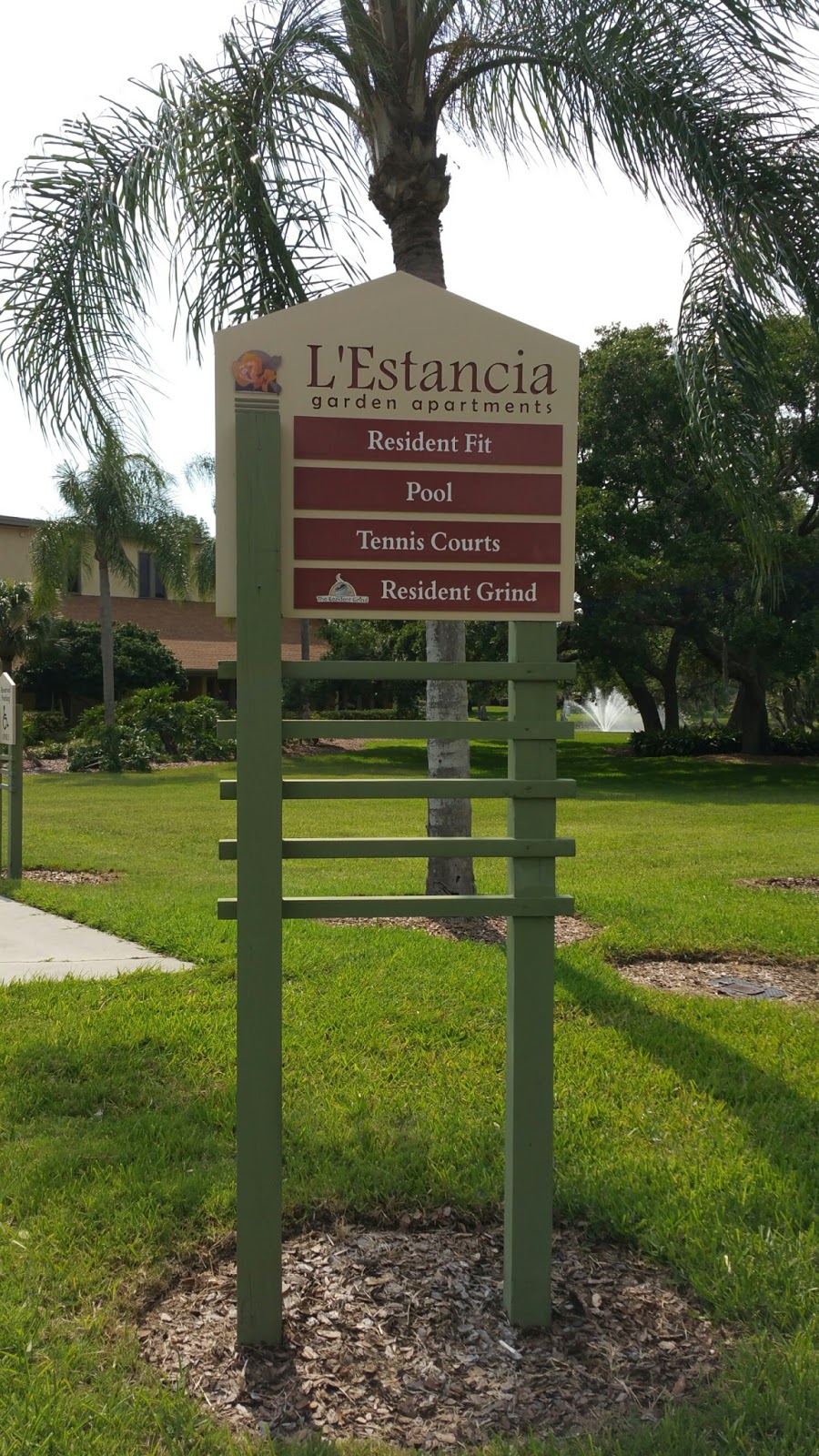 L Estancia | 3516 Coronado Dr, Sarasota, FL 34231, USA | Phone: (833) 872-8641