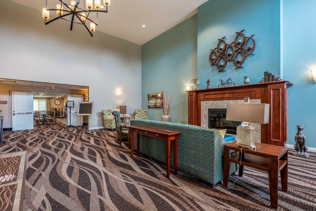 AmeriVu Inn & Suites - Chisago City | 29579 Sportsman Dr, Chisago City, MN 55013, USA | Phone: (651) 213-3400