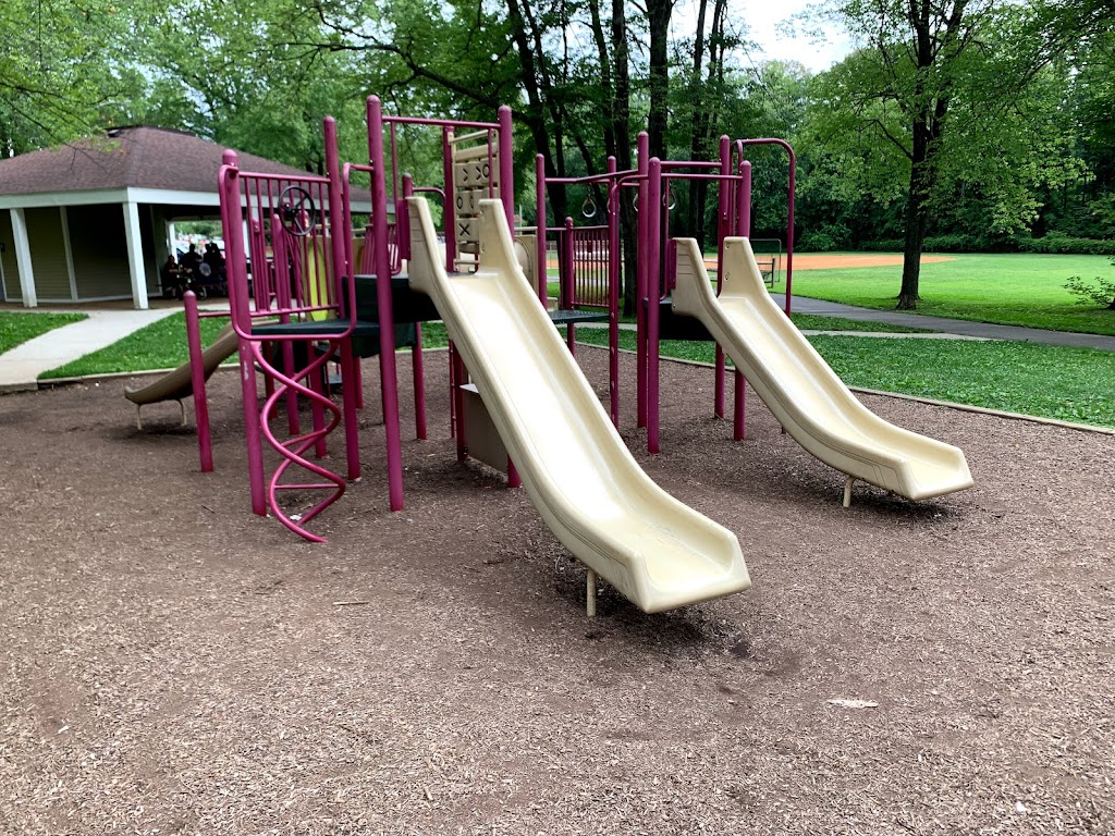 Olney Park | 1840 Olney Rd, Falls Church, VA 22043, USA | Phone: (703) 324-8732