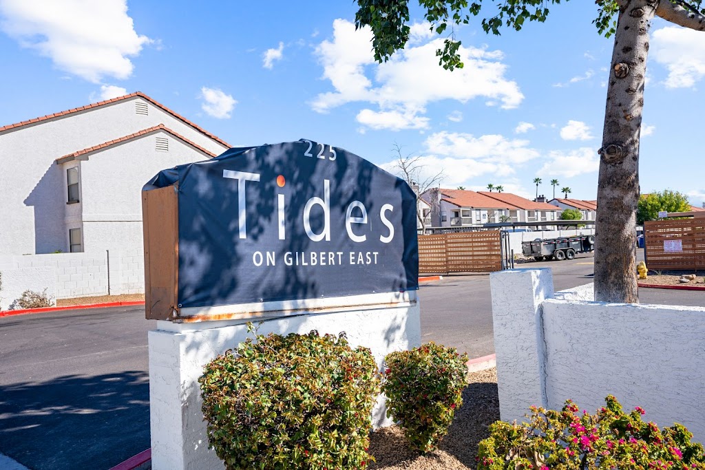 Tides on Gilbert East | 225 N Gilbert Rd, Mesa, AZ 85203 | Phone: (480) 687-7847