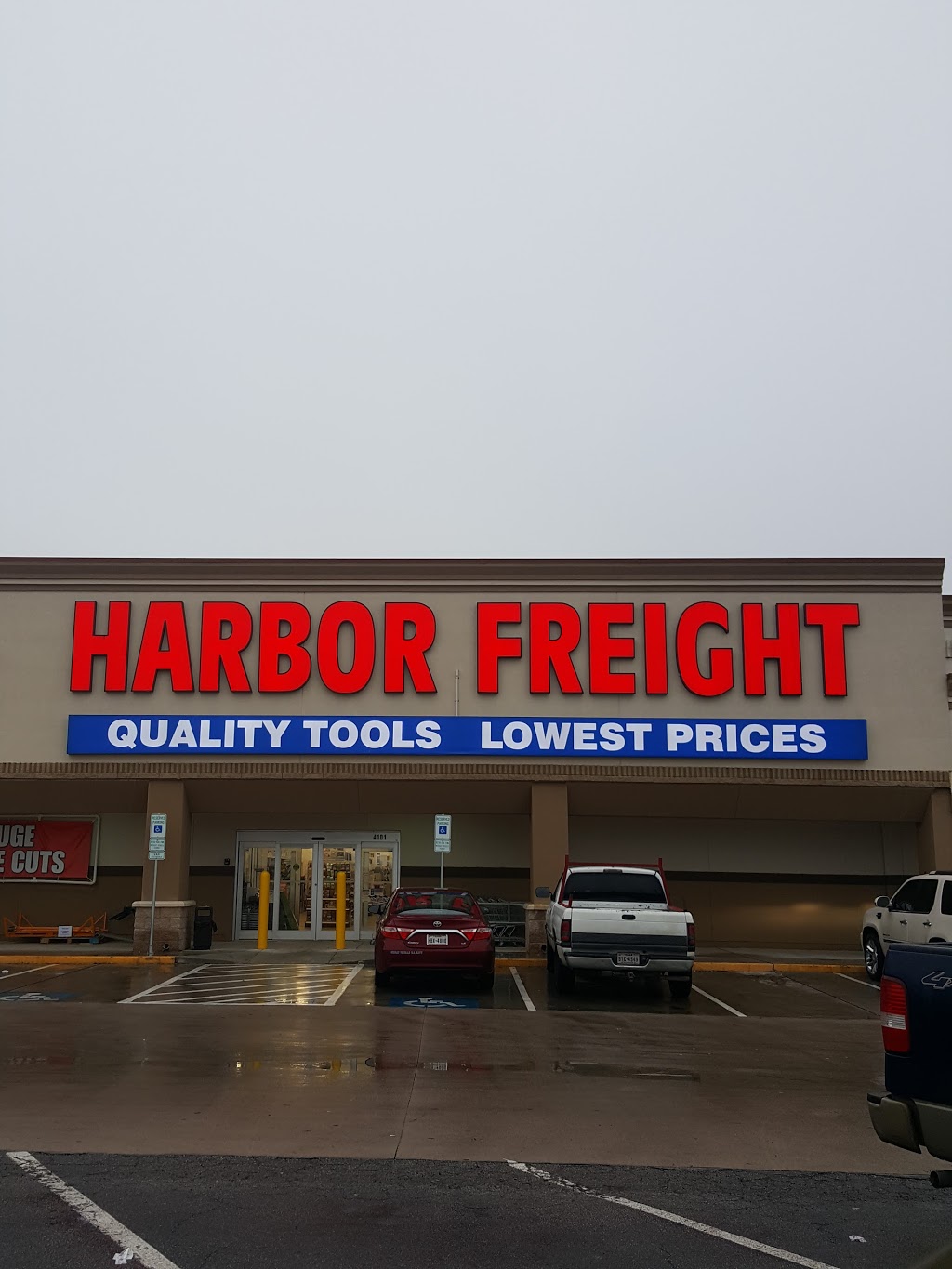 Harbor Freight Tools | 4101 I-69 Access Rd, Corpus Christi, TX 78410, USA | Phone: (361) 242-2998