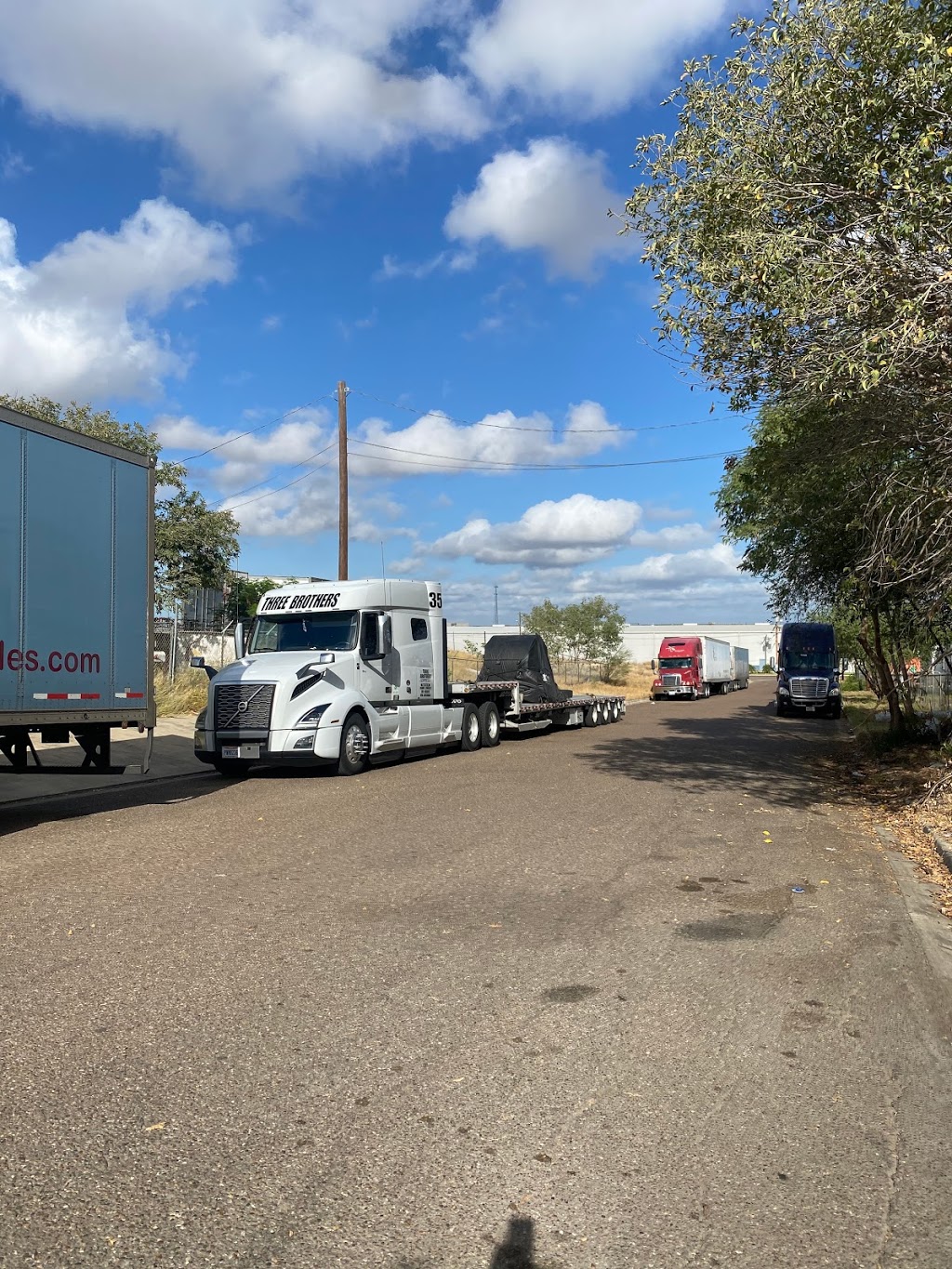 T E Trucking Inc | 14619 Ruhlman Dr, Laredo, TX 78045, USA | Phone: (956) 728-1310