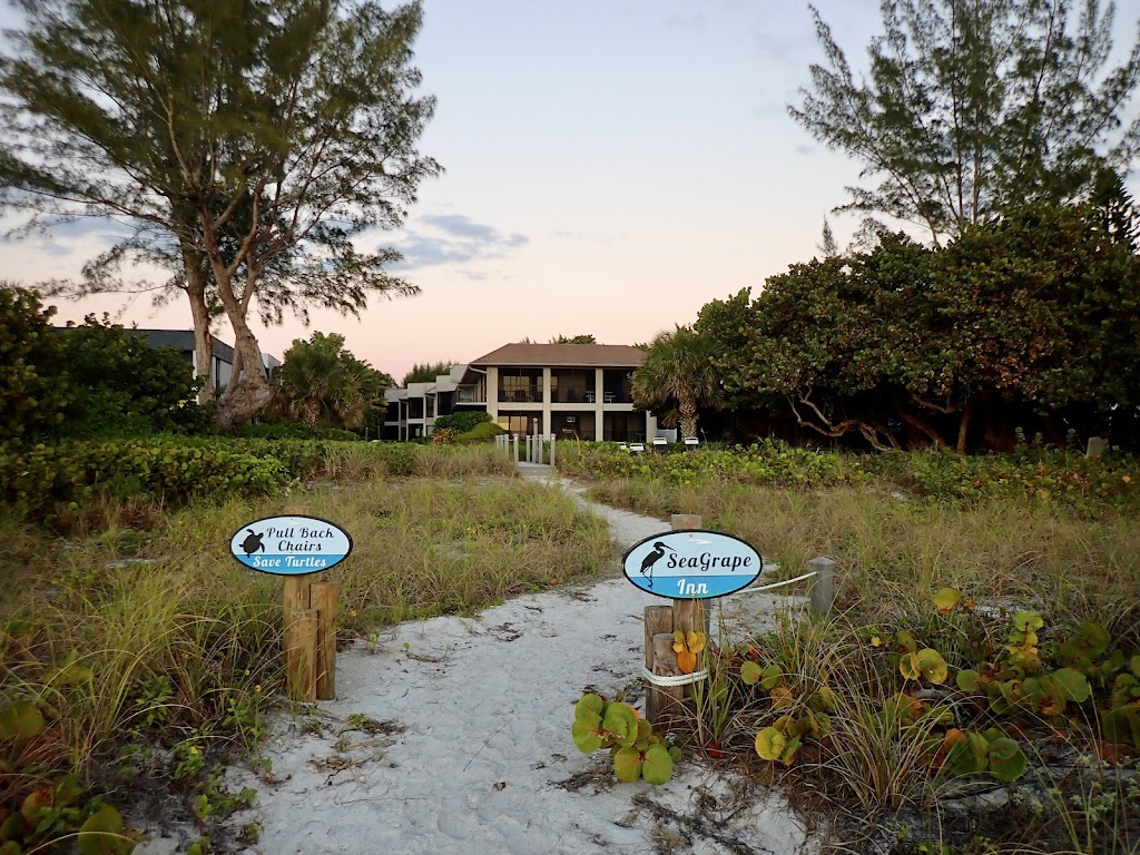 Sea Grape Inn Longboat Key, Florida | 5125 Gulf of Mexico Dr, Longboat Key, FL 34228, USA | Phone: (941) 383-2105