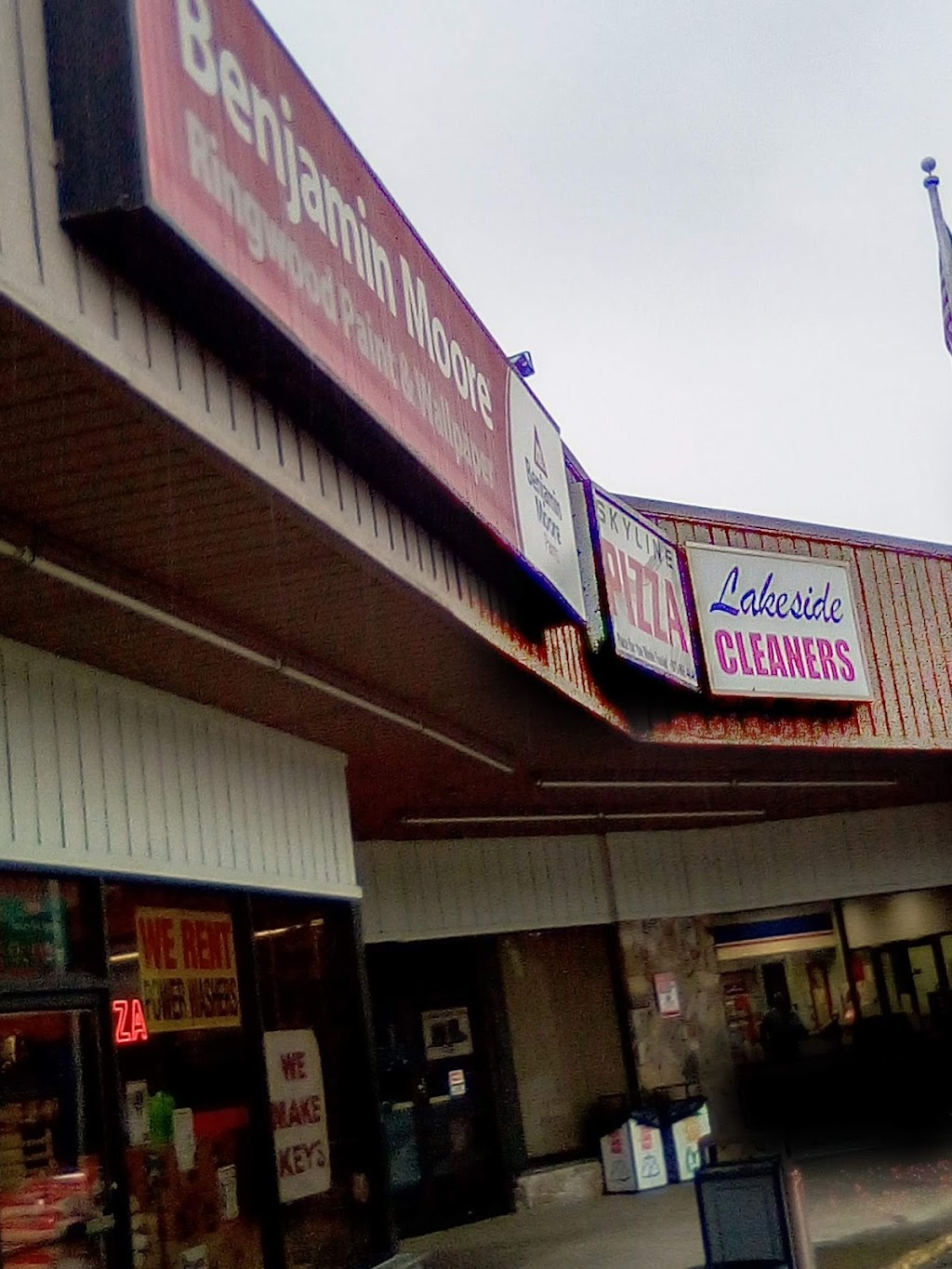 Fieldstone Park Shopping Center | 130 Skyline Dr, Ringwood, NJ 07456, USA | Phone: (201) 444-7111