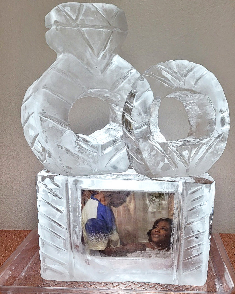 J Lewis Ice Carvings | 3821 Mercer Ln, Harvey, LA 70058, USA | Phone: (504) 715-5643