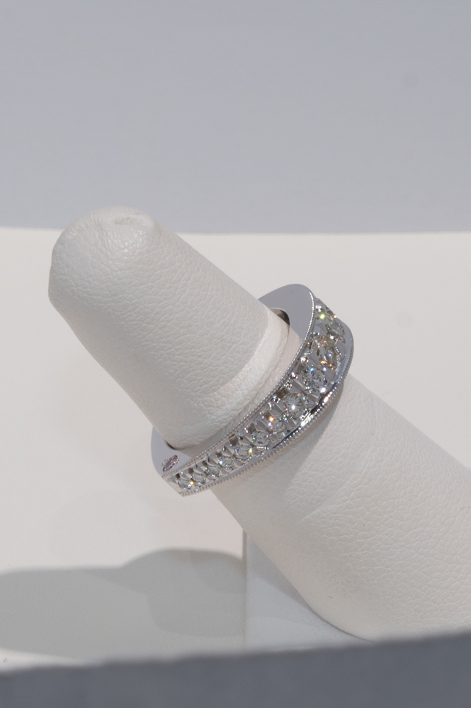 Lyght Jewelers | 10040 W Cheyenne Ave Ste 160, Las Vegas, NV 89129 | Phone: (702) 827-1117