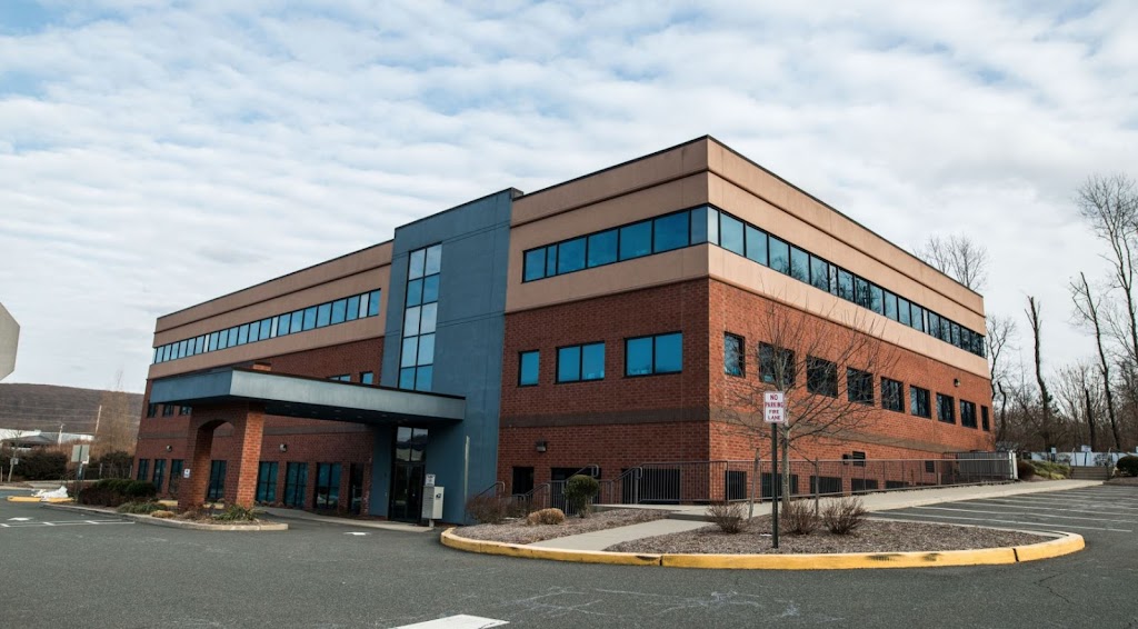 Dr. Alex Shin: Orthopedic Institute of New Jersey | 108 Bilby Rd Ste 201, Hackettstown, NJ 07840, USA | Phone: (908) 684-3005