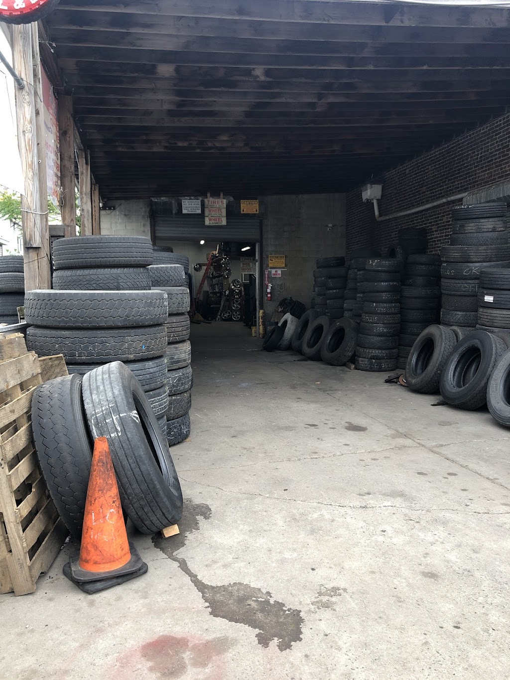 L&C Tire Services | 220 Sherman Ave, Newark, NJ 07114, USA | Phone: (973) 286-1118