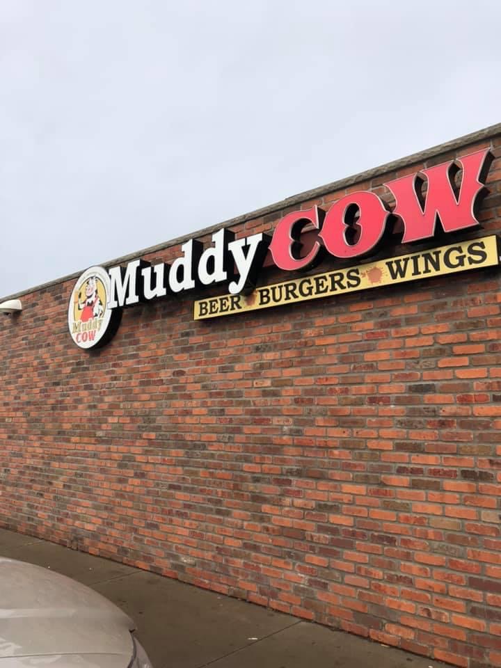 Muddy Cow - Coon Rapids | 133 Coon Rapids Blvd NW, Coon Rapids, MN 55433, USA | Phone: (763) 205-1681