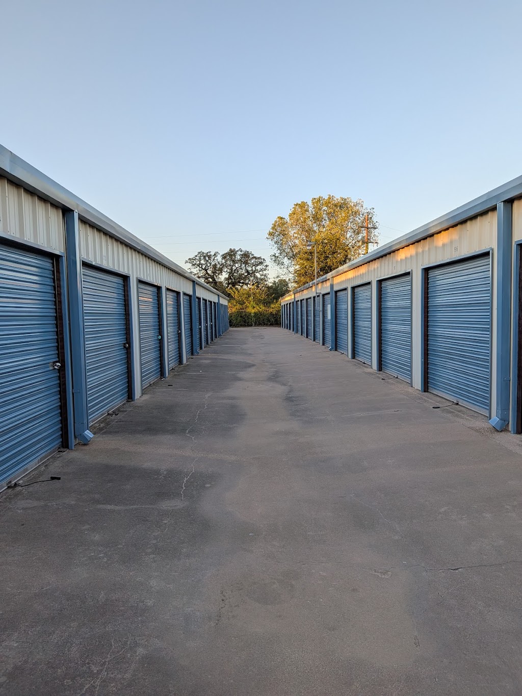 Wicker Way Storage | 400 Wicker Way, Burleson, TX 76028, USA | Phone: (817) 382-9949